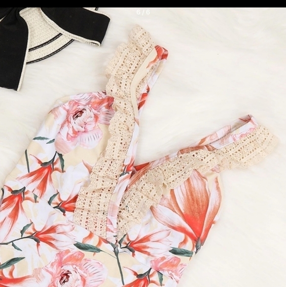 Floral & Eyelet Lace One Piece Swimsuit - Picture 3 of 13